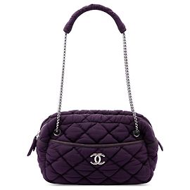 Bolso de hombro Chanel Bubble de nailon acolchado morado