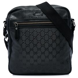 Bandolera Gucci negra con estampado GG