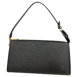 Louis Vuitton Epi Pochette Accessoires M52942 Noir
