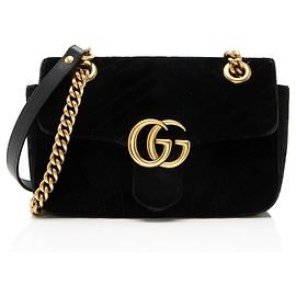 Borsa a patta Small GG Marmont in velluto matelassé Gucci