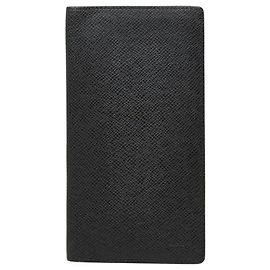 Louis Vuitton Portefeuille Long Taiga Leather Wallet