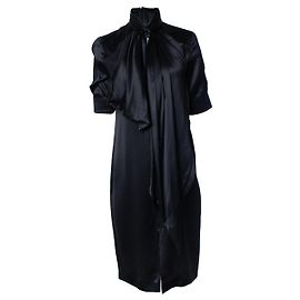 Givenchy, robe en soie noire avec nœud