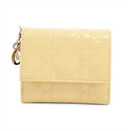 Christian Dior Cartera tri-fold Lady Dior en piel Cannage