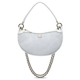 Bolsa Hobo Chanel em malha branca CC e pele de cordeiro brilhante acolchoada com corrente
