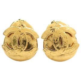 Chanel Gold CC Gold Plated Logo Clip On Earrings