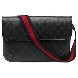 Gucci Black Small GG Supreme Web Gürteltasche