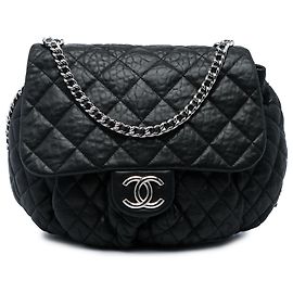 Bolsa de ombro Chanel preta grande matelassada em pele de cordeiro lavada com corrente