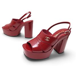 NUEVOS ZAPATOS CHANEL SANDALIAS DE TACÓN CUERO CHAROL ROJO 38.5 CAJA SHOE