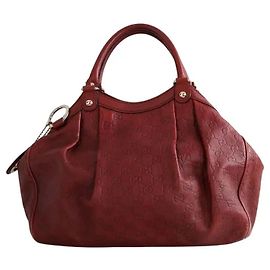 Gucci bolso Sukey bordeaux
