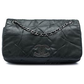 Chanel Black Iridescent Calfskin East West Glint Flap