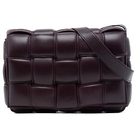 Bottega Veneta Rote Nappa Intrecciato Padded Cassette Crossbody Tasche