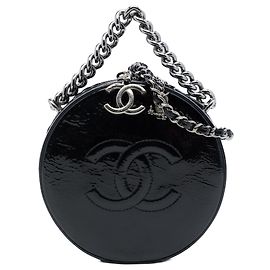 Chanel Borsa a tracolla Round As Earth in pelle verniciata nera