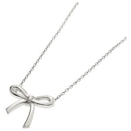 Autre Marque Tiffany & Co. Bow Ribbon Halskette in Silver