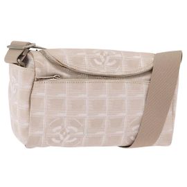 Borsa a tracolla CHANEL New Travel Line Canvas Beige Silver CC Auth fm5465A