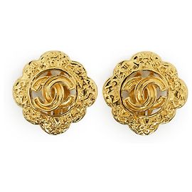 Chanel Pendientes de clip Vintage CC Cut-out Scalloped Flower GP