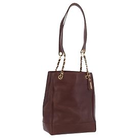 CHANEL Schultertasche aus Kaviarleder braun gold CC