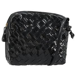 BOTTEGA VENETA INTRECCIATO Shoulder Bag Patent leather Black
