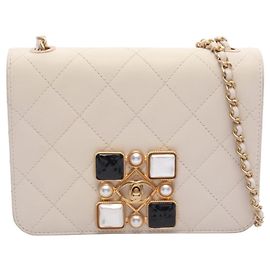 Chanel Gripoix Matelassé Schultertasche mit komplettem Verschlussklappe