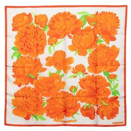 Hermès Carré 90 Les Pivoines Seidentuch Peonies