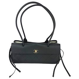 Sac Shopping Small Chanel Stitched Urban Essentials en veau grainé