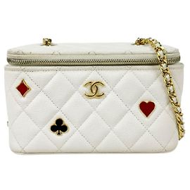 Chanel Schultertasche aus körnigem Kalbsleder Off-White