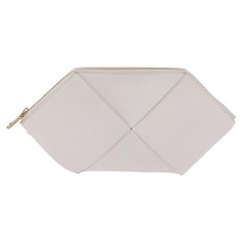 Bottega Veneta NAPPA19 Pouch mit Riemen aus Maxi Intrecciato Leder