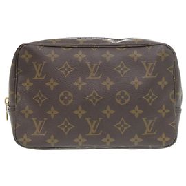 Louis Vuitton Trousses Toilette 23 Monogram Pouch