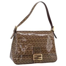 Sac à épaule FENDI Zucchino Mamma Baguette en cuir verni Beige et doré Auth 207250V