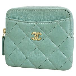 Porta-moedas Chanel Matelassé em couro caviar
