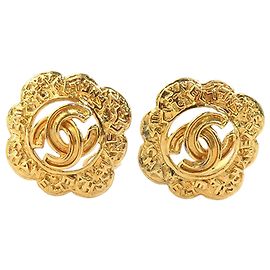 Boucles d'oreilles clips Chanel Gold CC Logo plaqué or avec fleurs