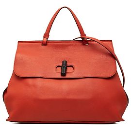 Bolso Satchel Daily Gucci de piel de becerro naranja, tamaño Large, con bambú