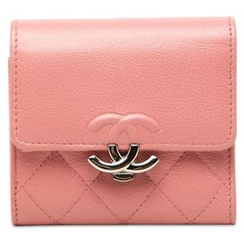 Carteira Tri-Fold Chanel Matelassé em couro rosa