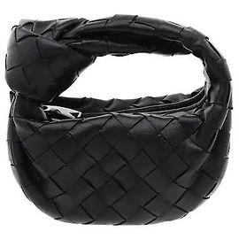 Bottega Veneta Una borsa che offre un'originale sofisticatezza attraverso l'armonia della tecnica di intreccio Intrecciato firmata e dei dettagli a nodo sul manico. Materiale in pelle morbida e texture tridimensionale