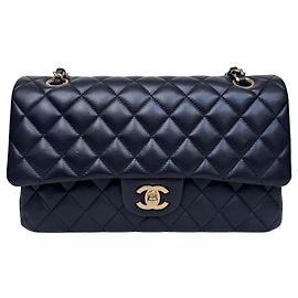 Bolso Chanel Classic Double Flap Medium Piel de Cordero Negra