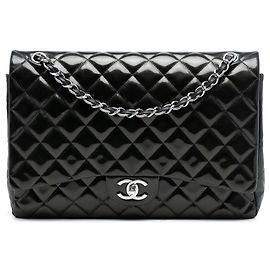 Borsa a tracolla Chanel Maxi Classic Striped Patent Double Flap Nera