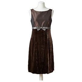 Robe Max Mara en velours marron et soie avec ceinture bijou