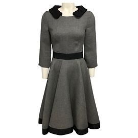 Vestido midi acampanado de lana con cuello Prada Grey / Black