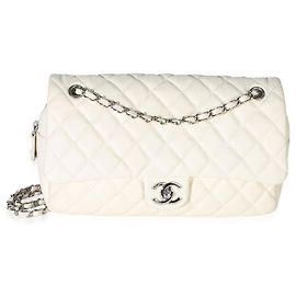 Borsa Chanel Jumbo Easy Flap in pelle caviar matelassé crema