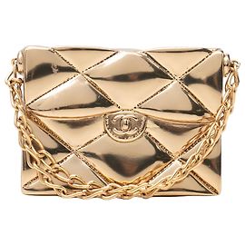 Broche de lapela Chanel Gold CC banhado a ouro acolchoado Classic Flap