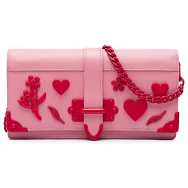 Portafoglio con catena Prada Cahier Heart and Flower in vitello City con rifiniture in Saffiano rosa