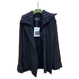 Chanel Wolljacke mit Schneeflocken Strickkragen Größe 38