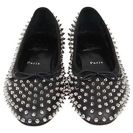 Ballerine in pelle nera con borchie Christian Louboutin