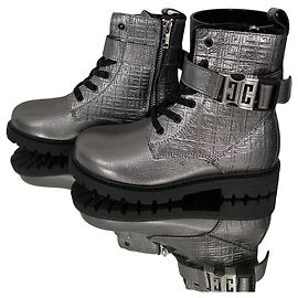 Givenchy G Cube Silberne Lederstiefeletten