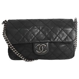 Chanel Bolso de hombro con cadena acolchado de piel de cordero verde profundo 2012