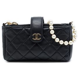 Chanel Black CC Quilted Lambskin O Mini Faux Pearl Chain Phone Holder Clutch