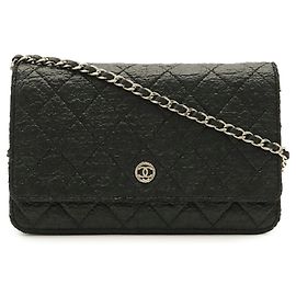 Chanel Matelassé Schultertasche mit Kette und Geldbörse