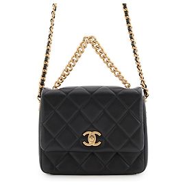 Borsa a tracolla Chanel Matelassé in pelle d'agnello nera