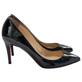Christian Louboutin Pigalle Lackleder Pumps - Schwarz