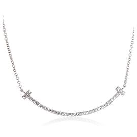 Collar Tiffany T Smile Small Model en oro blanco y diamantes Tiffany & Co.