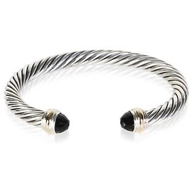 Bracciale Cable Classic David Yurman in oro giallo, argento sterling e onice 7mm
